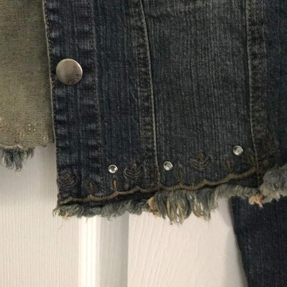 Denim jacket - Picture 2 of 5